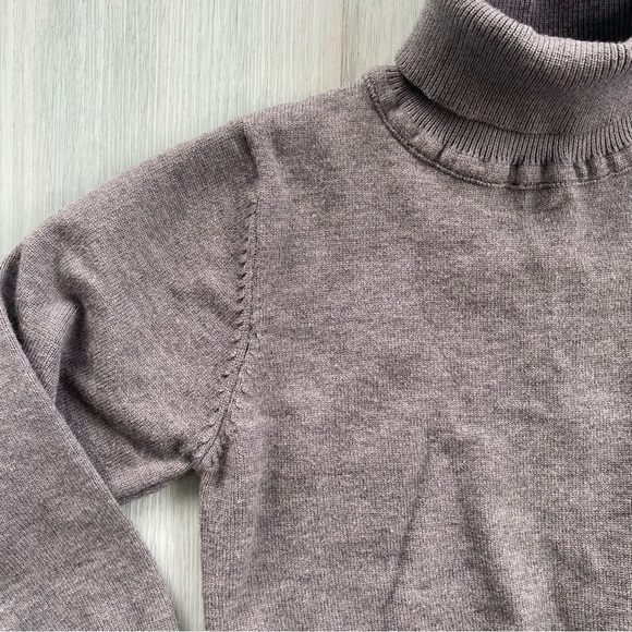 winter sweater with neck - Picture 4 of 4